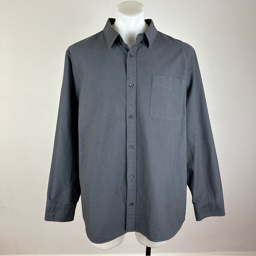 Everlane Men’s Heavyweight Button Down Shirt